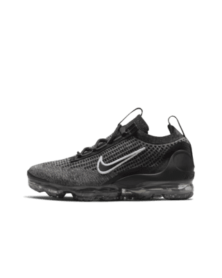 Black vapormax boys hotsell